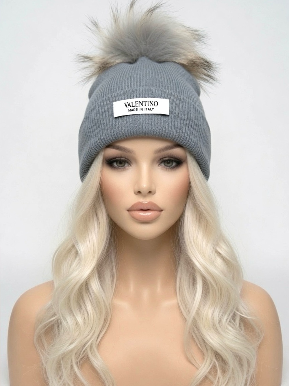 Winter Knit Pom Pom Grey Hat + 🎁 🕶️